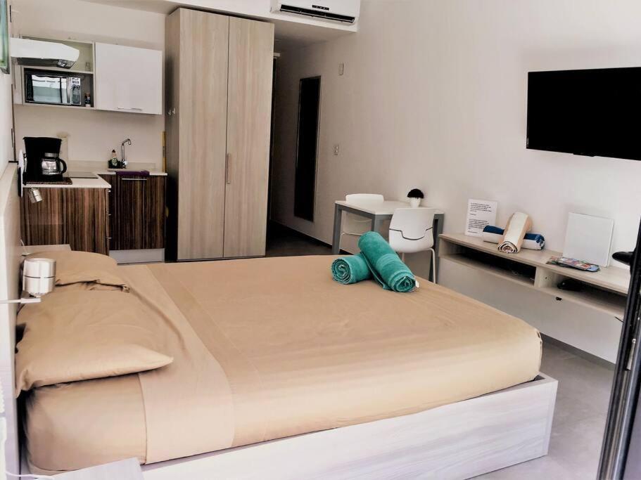 Your Exclusive Studio In The City - Top Amenities & Services For Free!! Playa del Carmen Esterno foto